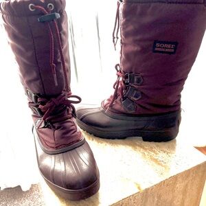 Sorel Women's Burgundy Winter Boots